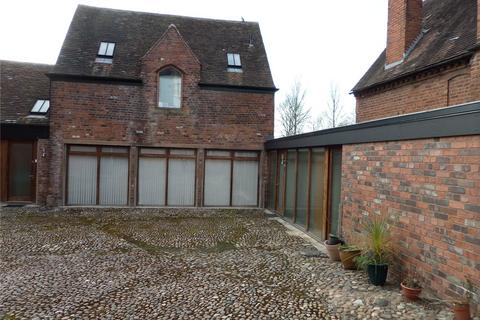 2 bedroom barn conversion to rent, College Green, Worcester, Worcestershire