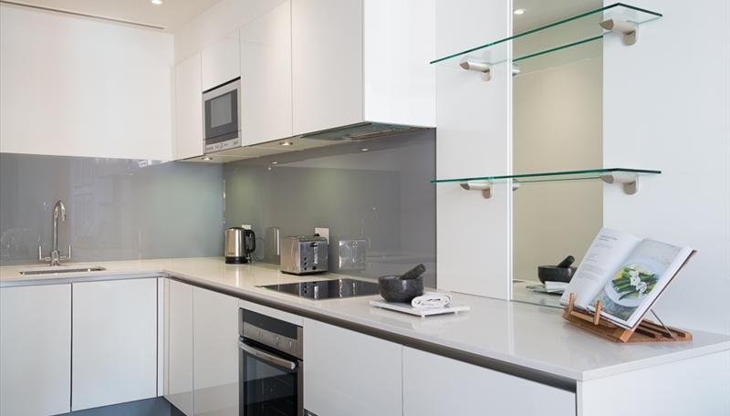 Apartment in Mayfair - View 5