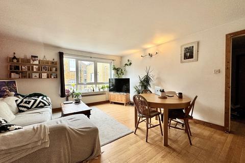 2 bedroom flat to rent, Sussex Way, Upper Holloway