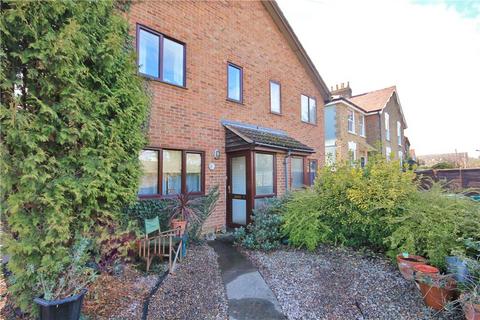 1 bedroom terraced house to rent, Shortwood Common, Staines-upon-Thames, Surrey, TW18