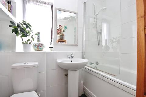 1 bedroom terraced house to rent, Shortwood Common, Staines-upon-Thames, Surrey, TW18
