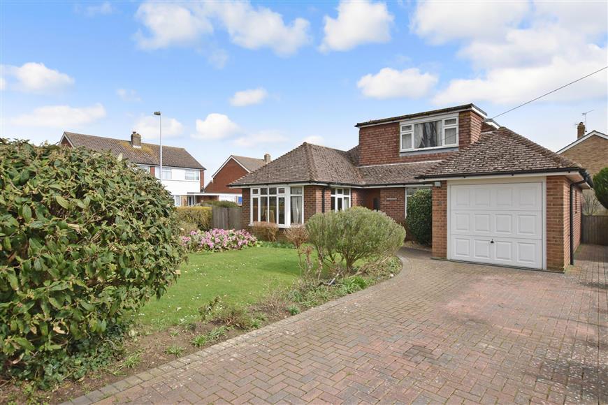 Old Manor Road, Rustington, West Sussex 4 bed bungalow £400,000