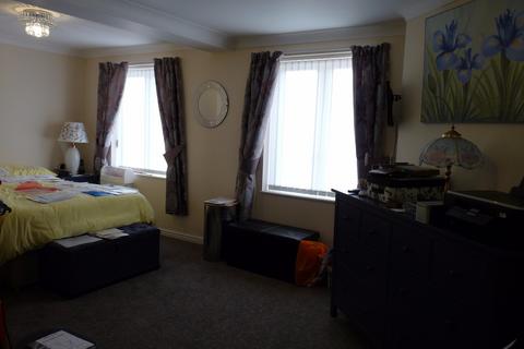 1 bedroom retirement property for sale - Central Edenbridge
