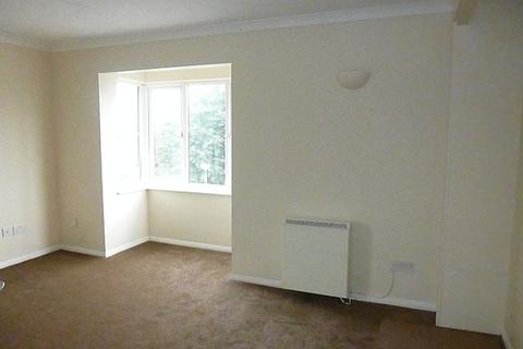 Studio to rent, Cranford Lane, Fellowes Court, Harlington Village