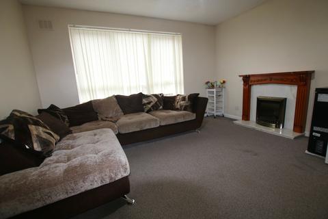 3 bedroom flat for sale, Stonyhurst Road, Town Centre, Blackburn