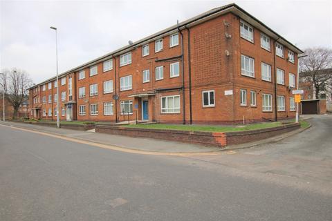 3 bedroom flat for sale, Stonyhurst Road, Town Centre, Blackburn