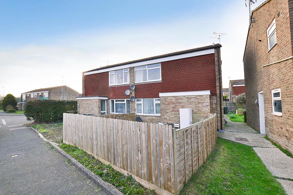 Foxglove Road, Eastbourne 1 bed flat - £120,000