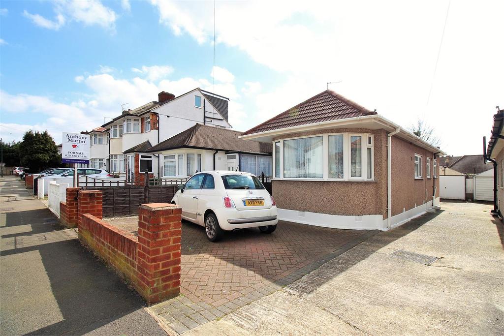 Stratton Road, Bexleyheath 2 bed semidetached bungalow £375,000