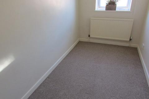 2 bedroom apartment to rent, Northumberland Court, Banbury OX16