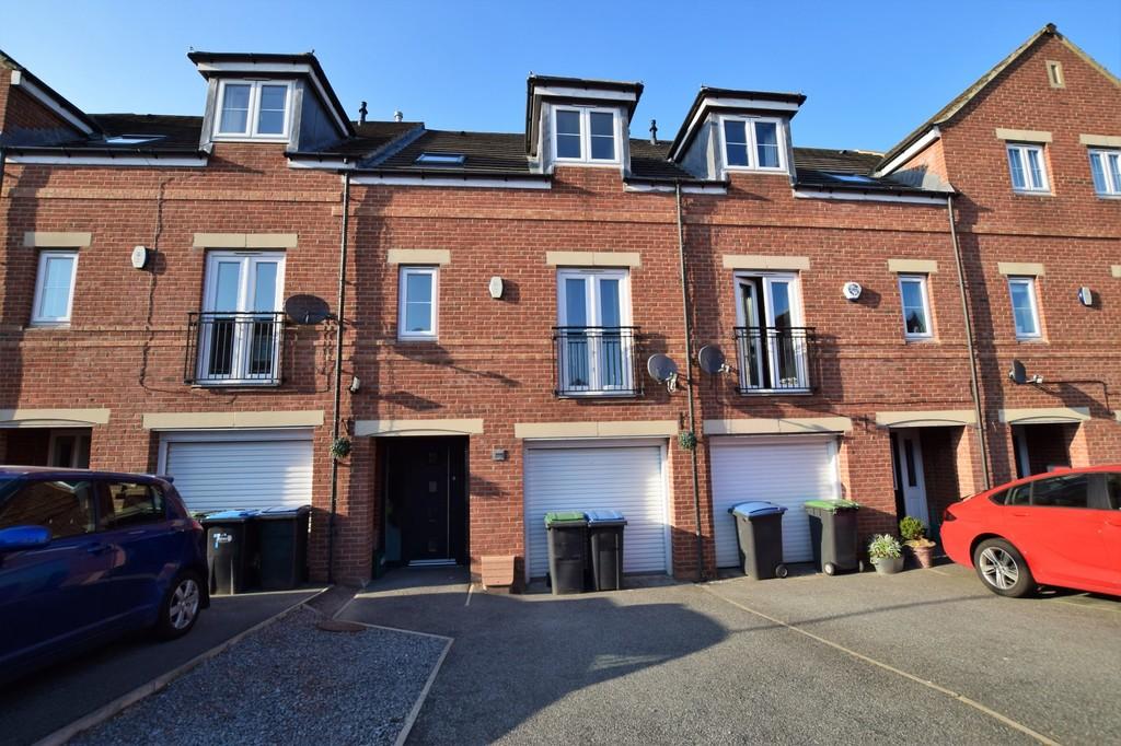 Murray Park, Stanley, Co Durham 4 bed townhouse £145,000