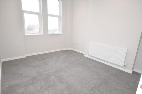 2 bedroom flat to rent, Flat 3 Hill Street, Stoke on Trent, ST4 1NS