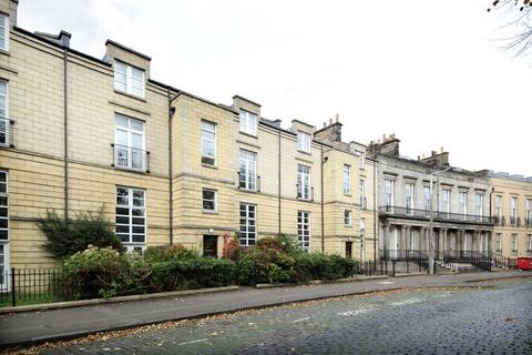 2 bedroom flat to rent, Hopetoun Crescent, New Town, Edinburgh, EH7