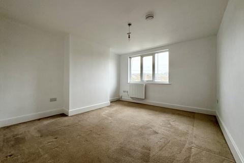 1 bedroom apartment to rent, 4b The Parade, Weston Drive, Otley, LS21 2DQ