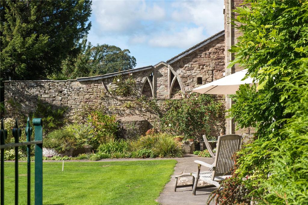 Hereford, HR4 7 bed detached house £1,200,000