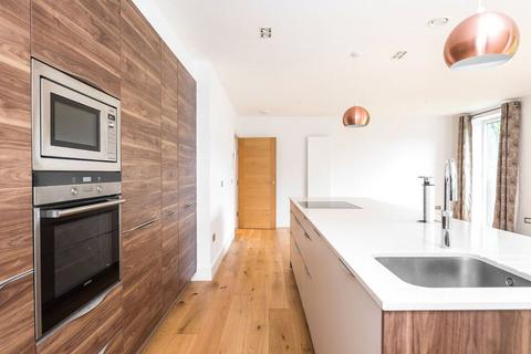 2 bedroom apartment to rent, Wallace Gardens, Murrayfield, Edinburgh