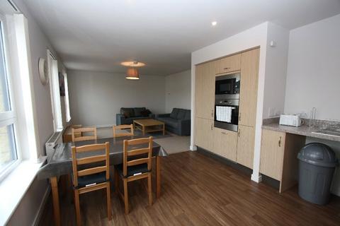 2 bedroom apartment to rent, Oatlands Square, Glasgow
