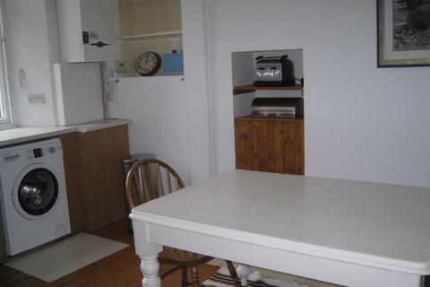 1 bedroom flat to rent, Lochrin Place, EDINBURGH EH3