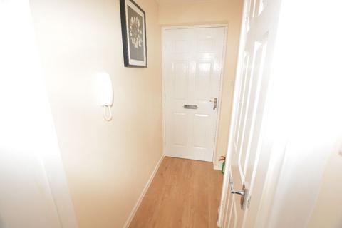 1 bedroom flat to rent, Lanchester Gardens