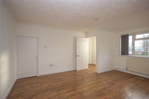 3 bedroom terraced house to rent, Falcon Drive, Patchway, Bristol, BS34