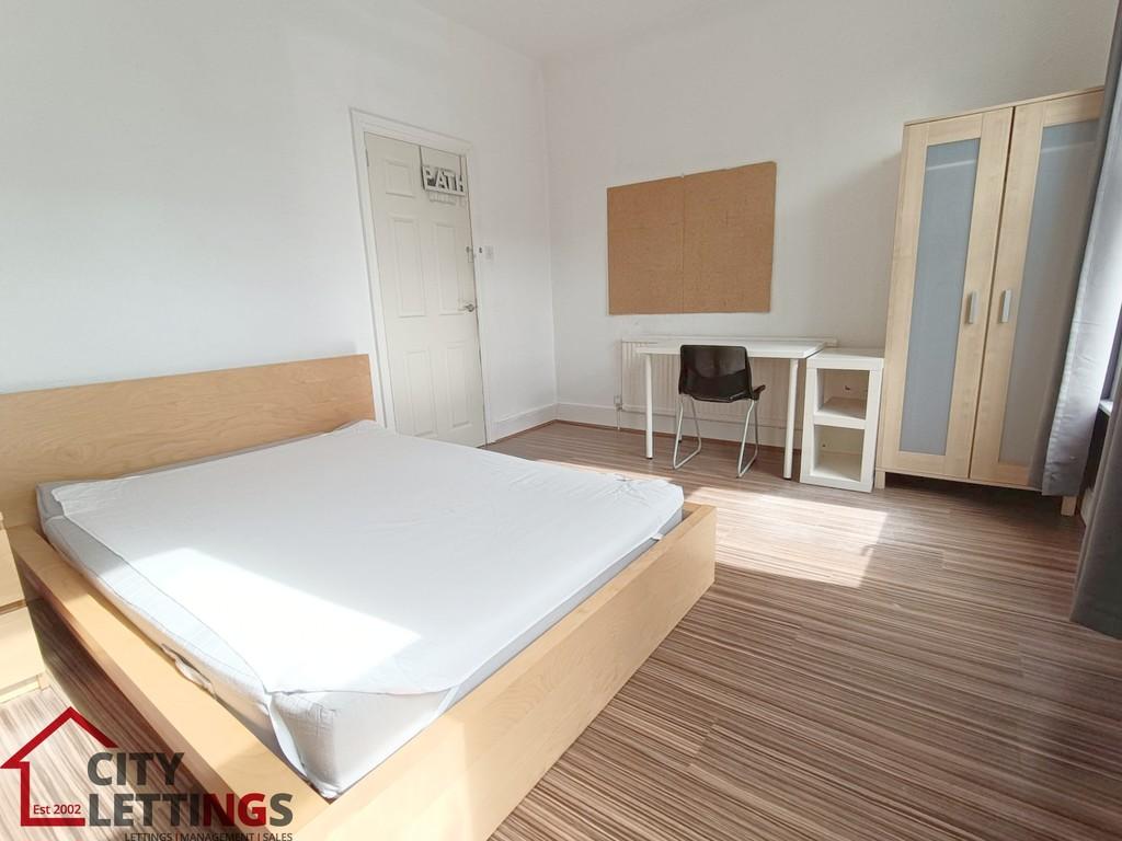 Photo 2024 10 14 11 42 07