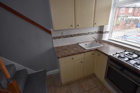 2 bedroom terraced house to rent, Union Road, Rochdale OL12