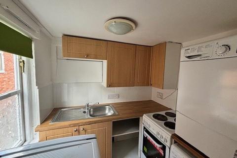 1 bedroom flat to rent, 2 Higher Mill Lane, Cullompton