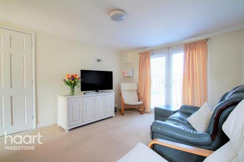 2 bedroom apartment to rent, Hatherall Road, Maidstone