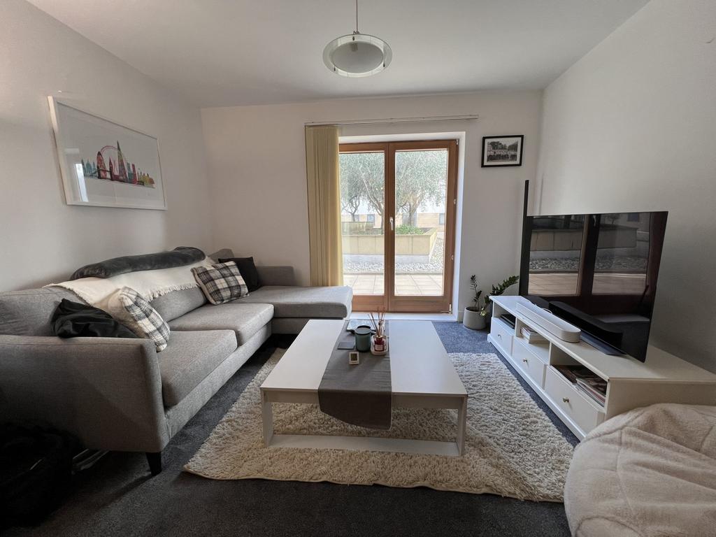 Apartment in West Midlands - View 2