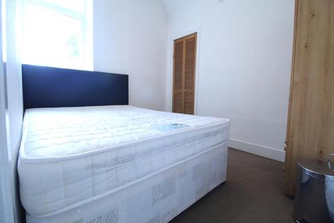 1 bedroom flat to rent, Richmond Street, Ground Right, AB25