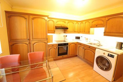 2 bedroom flat to rent, Denhead, Cults, AB15