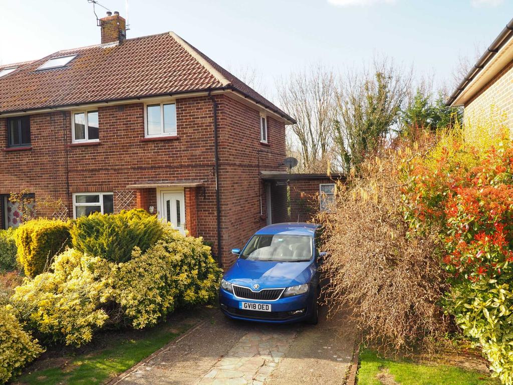 The Meadows, Lewes 2 bed semidetached house £340,000