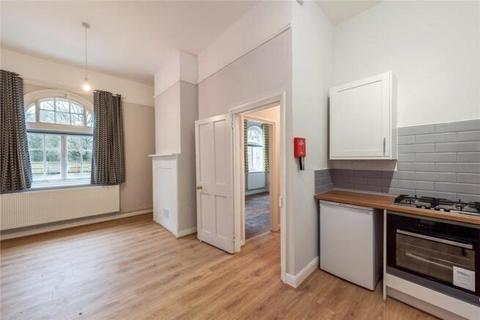 3 bedroom flat to rent, Park Flats,  Hampstead Heath,  N6