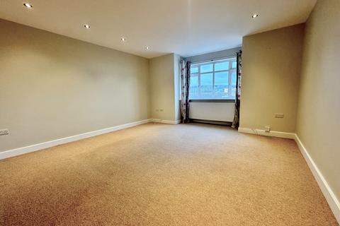 2 bedroom flat to rent, HIGH STREET, SWANAGE