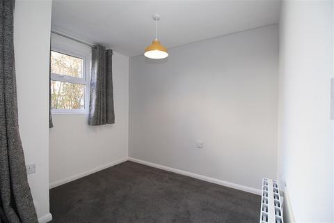 Studio to rent, Knightthorpe Court, Loughborough, LE11