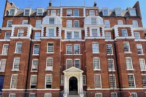 undefined, Hunter Street, Bloomsbury, WC1