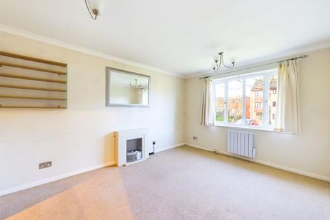 1 bedroom ground floor flat to rent, WHYTELEAFE