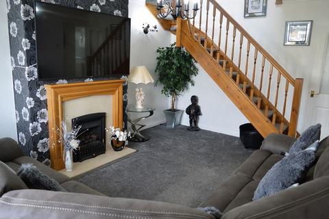 3 bedroom bungalow to rent, Broughton Avenue, Lowton