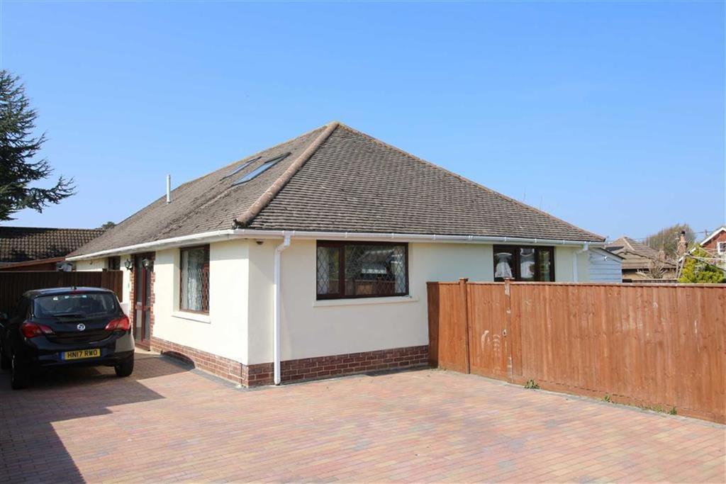 Heathwood Avenue, Barton on Sea, Hampshire 5 bed detached bungalow £