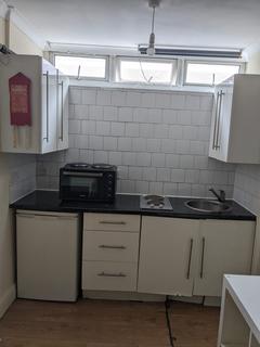 Studio to rent, Hammersmith Road , Hammersmith Road W14