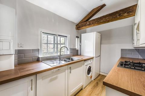 3 bedroom flat to rent, Hampstead Lane,  London,  N6