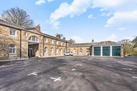 3 bedroom flat to rent, Hampstead Lane,  London,  N6