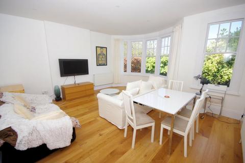 2 bedroom flat to rent, PARK VIEW ROAD, FINCHLEY, N3