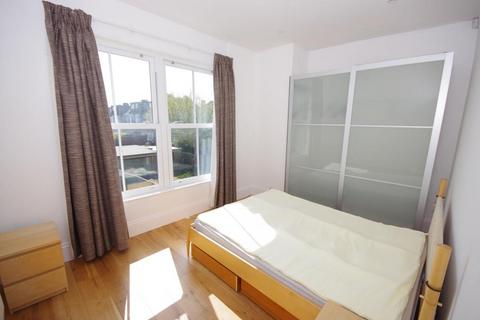 2 bedroom flat to rent, PARK VIEW ROAD, FINCHLEY, N3