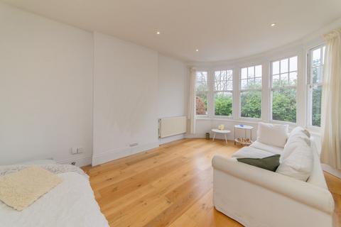 2 bedroom flat to rent, PARK VIEW ROAD, FINCHLEY, N3