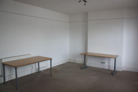 Office to rent, Wykeham House