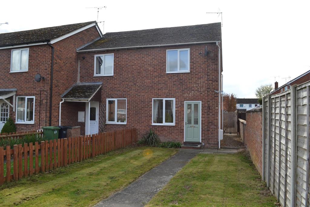 Millers Close, Leominster 2 bed terraced house £142,000