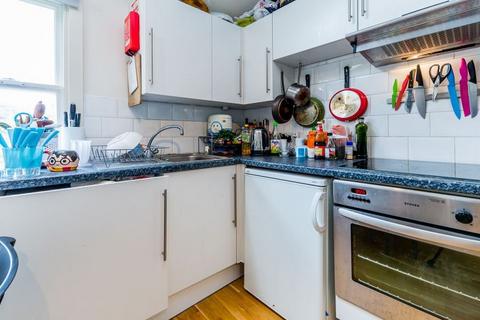 undefined, NW1