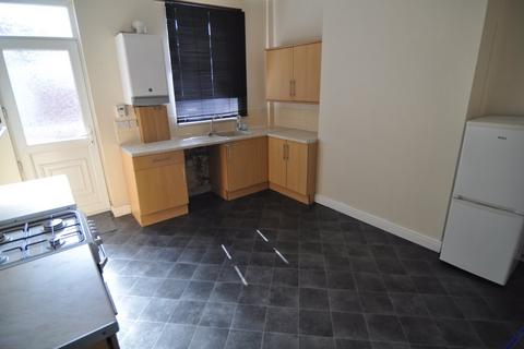 2 bedroom house to rent, Barnsley Road, Goldthorpe