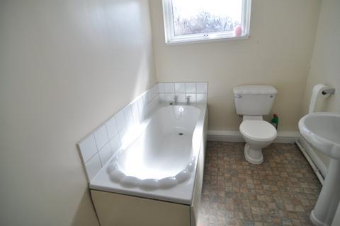 2 bedroom house to rent, Barnsley Road, Goldthorpe