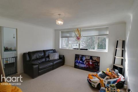 2 bedroom flat to rent, Haig Court, Chelmsford
